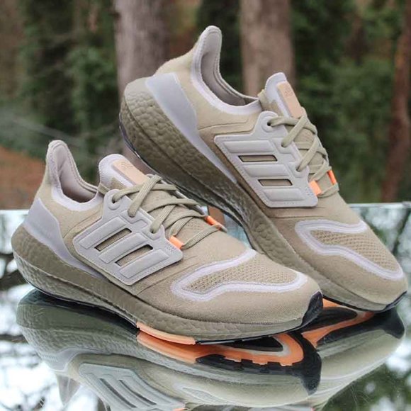 Adidas Ultraboost 22 Orbit Green Men’s Size 12 - Picture 5 of 16